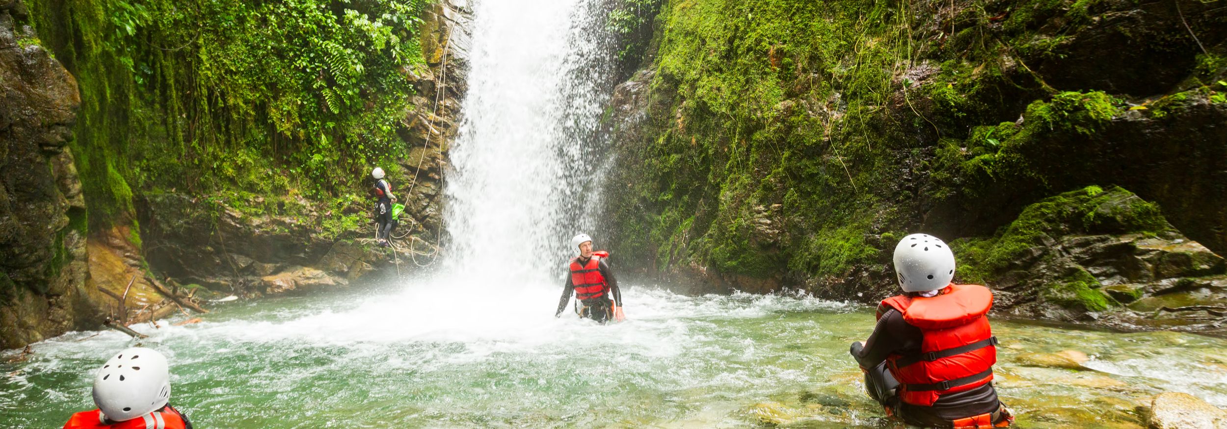 CANYONING